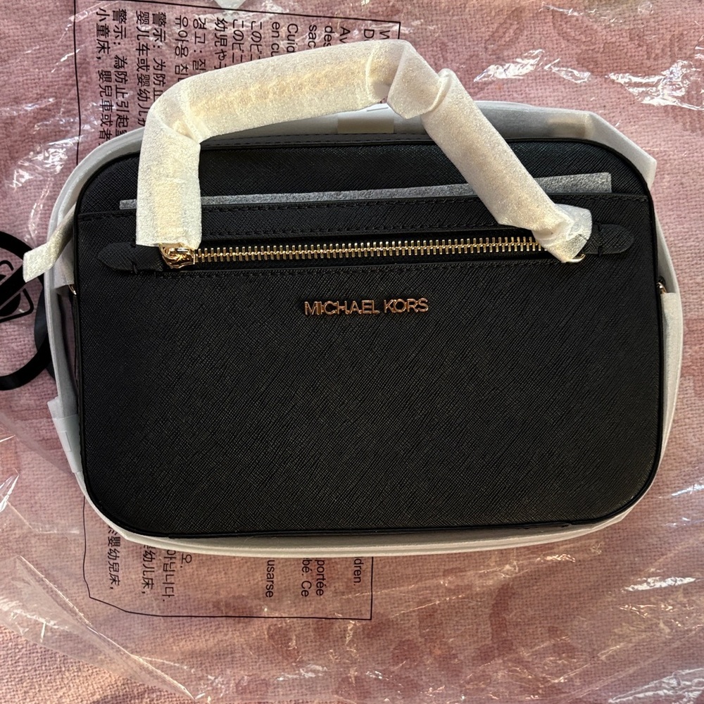 Ofert today Michael Kors Black and Gold Crossbody Bag